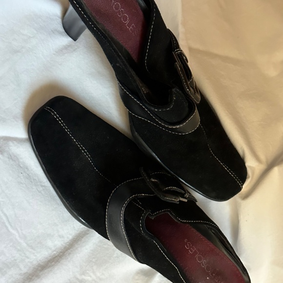 Aerosoles Suede Mules Sz 8.5 - Picture 4 of 5